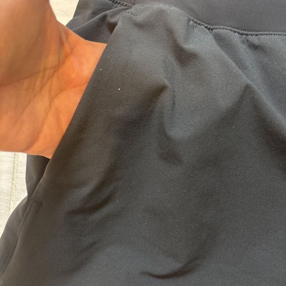 LULULEMON Linerless Men’s Large Black Shorts 5” Inseam athletic Gym - Picture 5 of 8